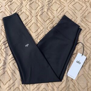 ALO Yoga 7/8 High Waisted Airlift Black Leggings